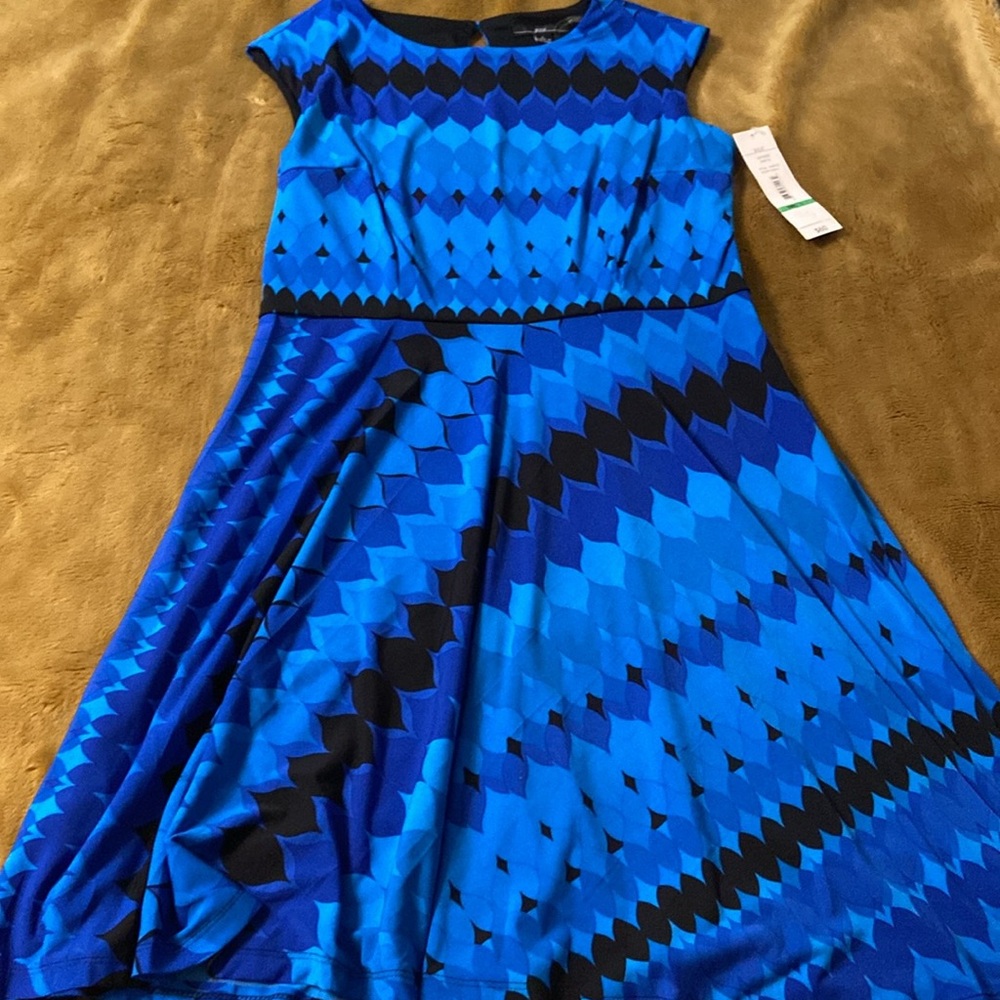 R & K blue & black geometric print sleeveless dress new size large